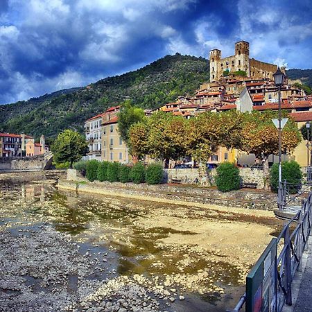 Villa Stardust - Bedbluesky Dolceacqua Esterno foto