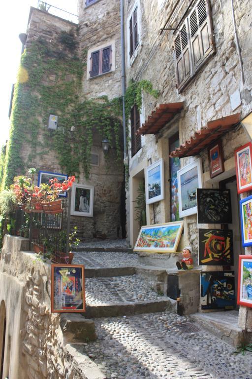 Villa Stardust - Bedbluesky Dolceacqua Esterno foto
