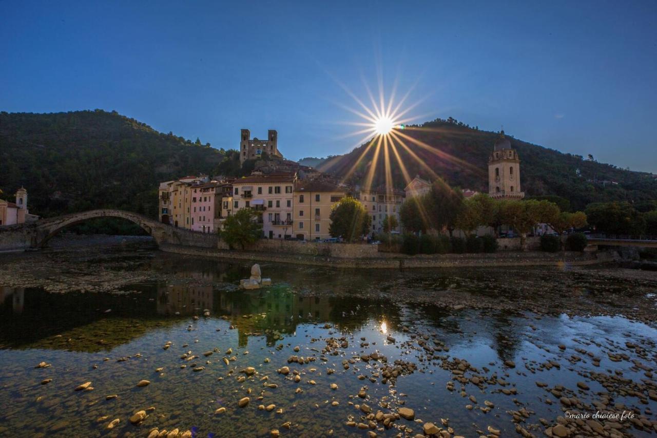 Villa Stardust - Bedbluesky Dolceacqua Esterno foto