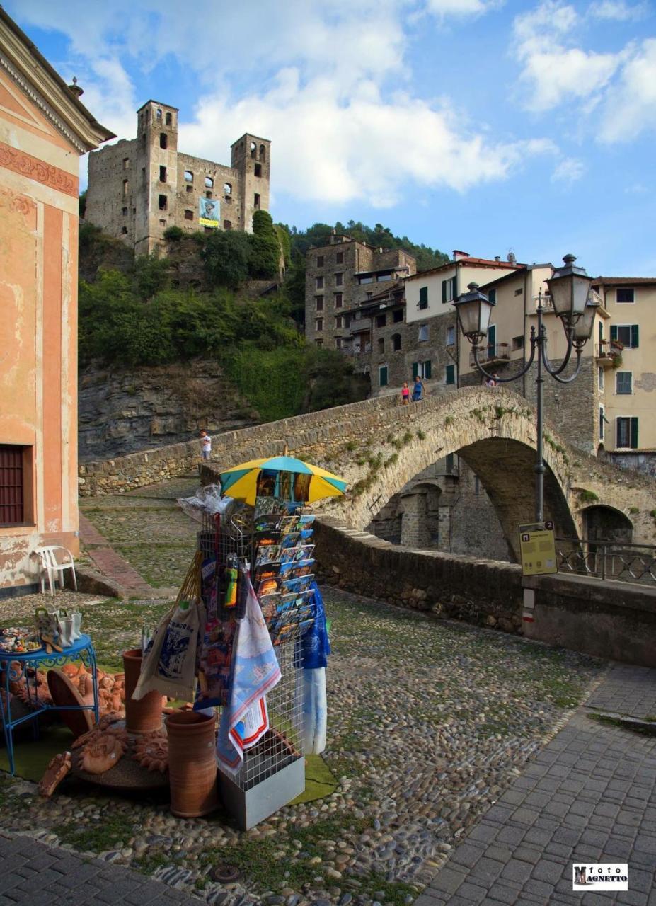 Villa Stardust - Bedbluesky Dolceacqua Esterno foto