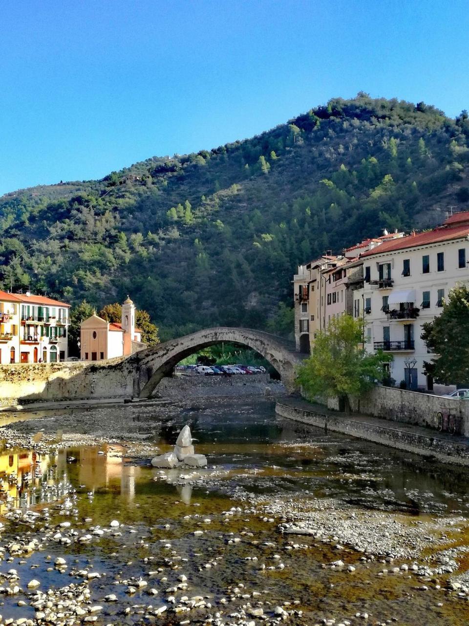 Villa Stardust - Bedbluesky Dolceacqua Esterno foto