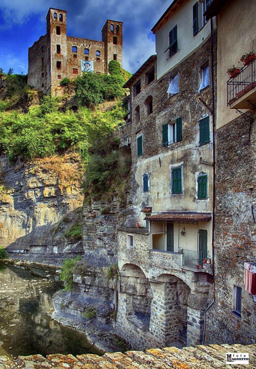 Villa Stardust - Bedbluesky Dolceacqua Esterno foto